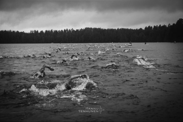 Helsinki Triathlon avovesiuinti
